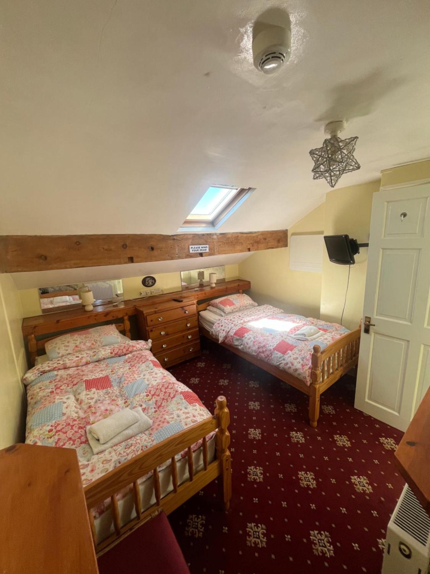 Marston Town Centre Villa Blackpool Esterno foto