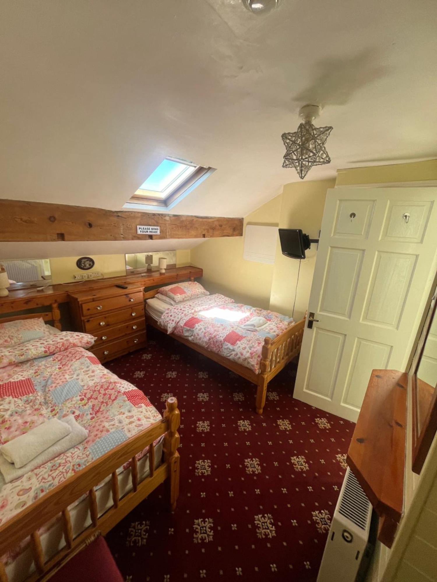 Marston Town Centre Villa Blackpool Esterno foto